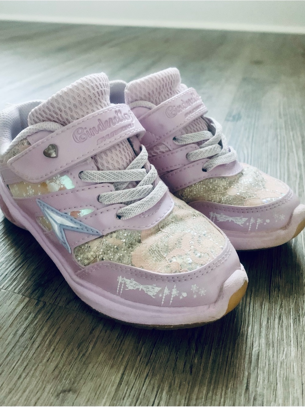 Syunsoku Cinderella Fit Glitter Floral Lace Hook&Loop Sneakers Kids US 12 Lilac